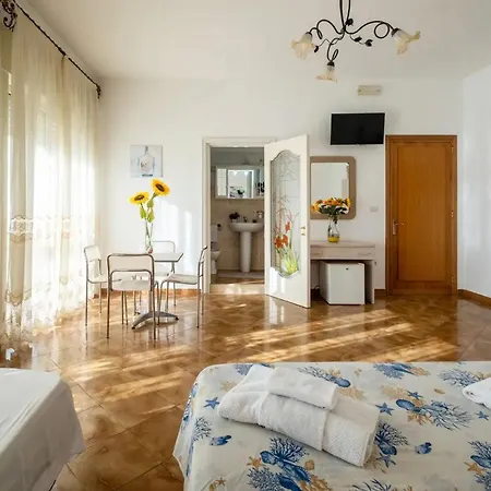Guest house In Bb - Abissi Vista Mare Bb Controvento