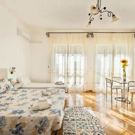 In Bb - Abissi Vista Mare Bb Controvento Guest house *